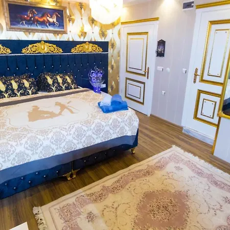 Marko Pasa Konagi Кушадасы